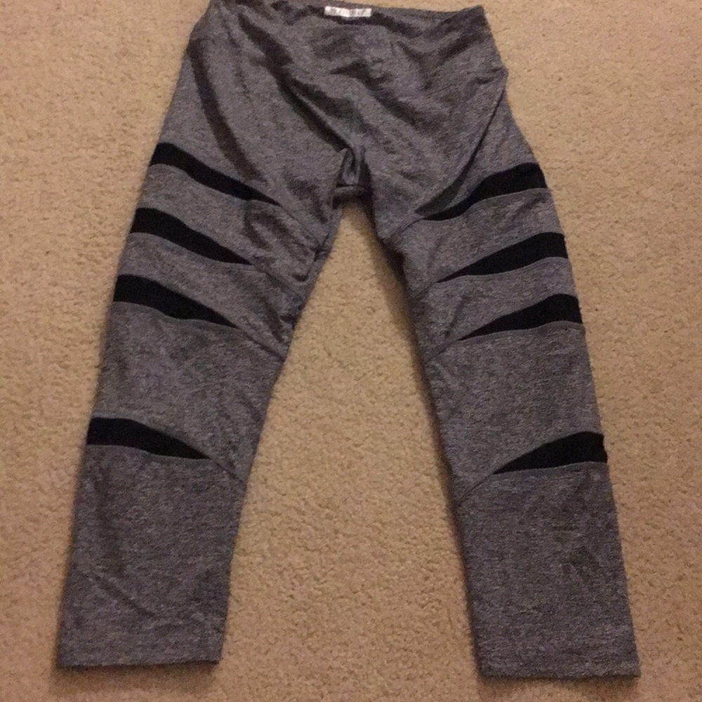 3/4 length workout pants
